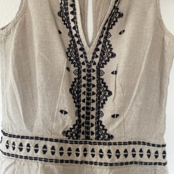 Ann Taylor LOFT | 100% Linen Embroidered Sleeveless Beige Romper | Size 00 XXS - Picture 6 of 15